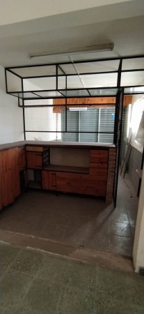 Casa 1 Dormitorio con Local Comercial