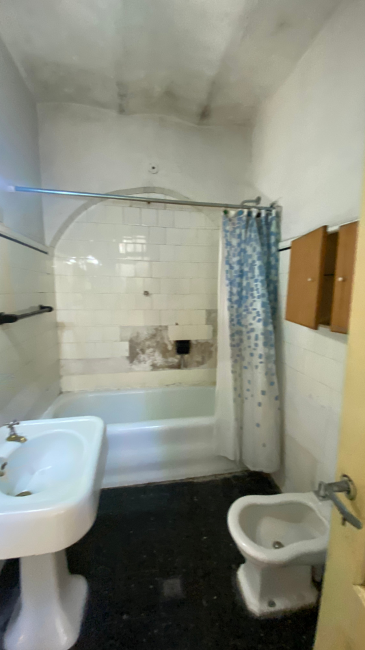 VENTA!!!! - DEPTO.  DE PASILLO - BARRIO ECHESORTU
