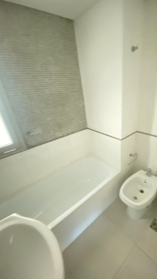 DEPTO.  3 DORMITORIO CON COCHERA - PUERTO NORTE