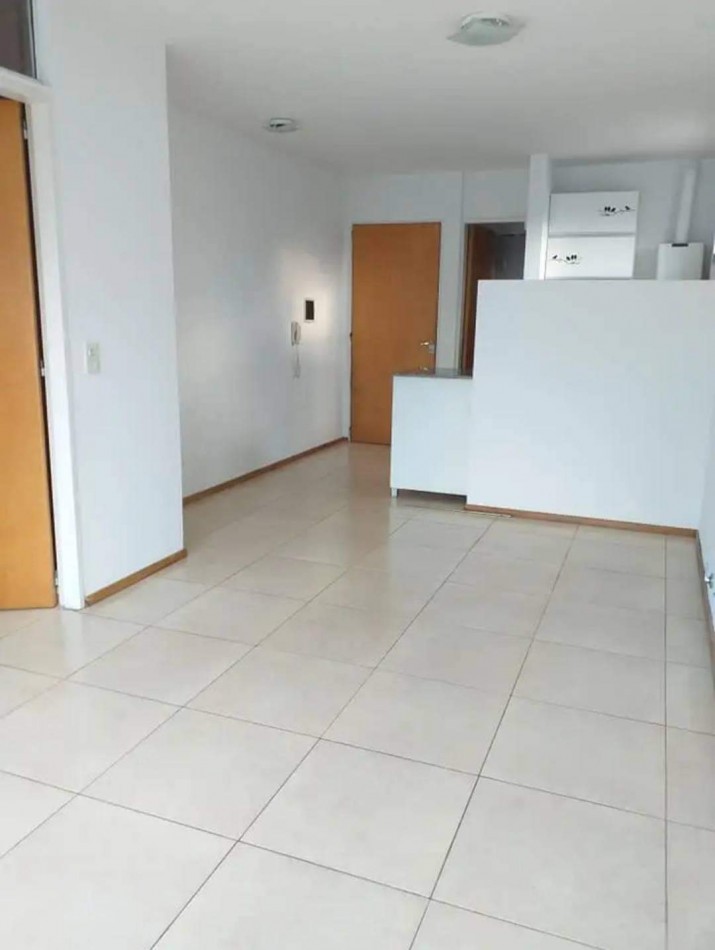 ALQUILER!!!! -DEPTO - A PASOS AV. PELLEGRINI 