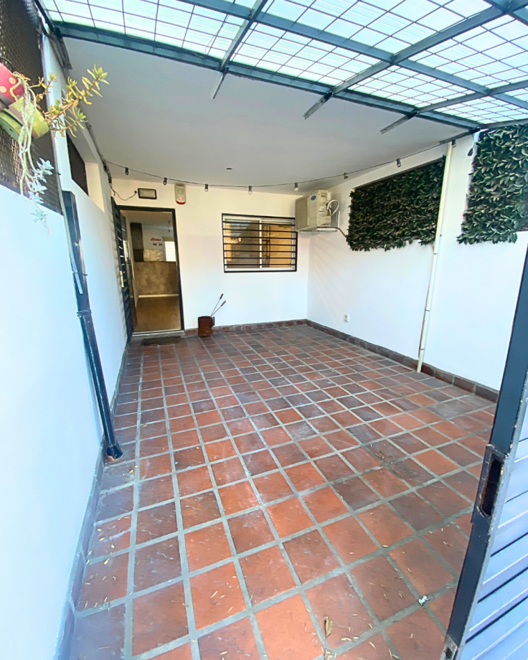 DUPLEX CON COCHERA