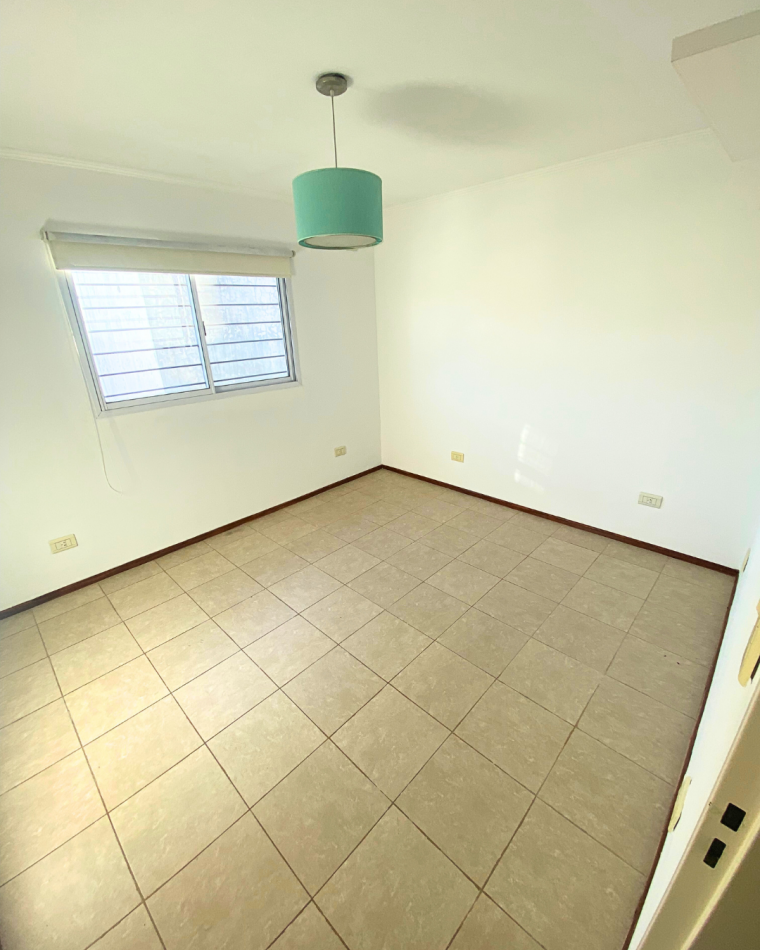 DUPLEX CON COCHERA