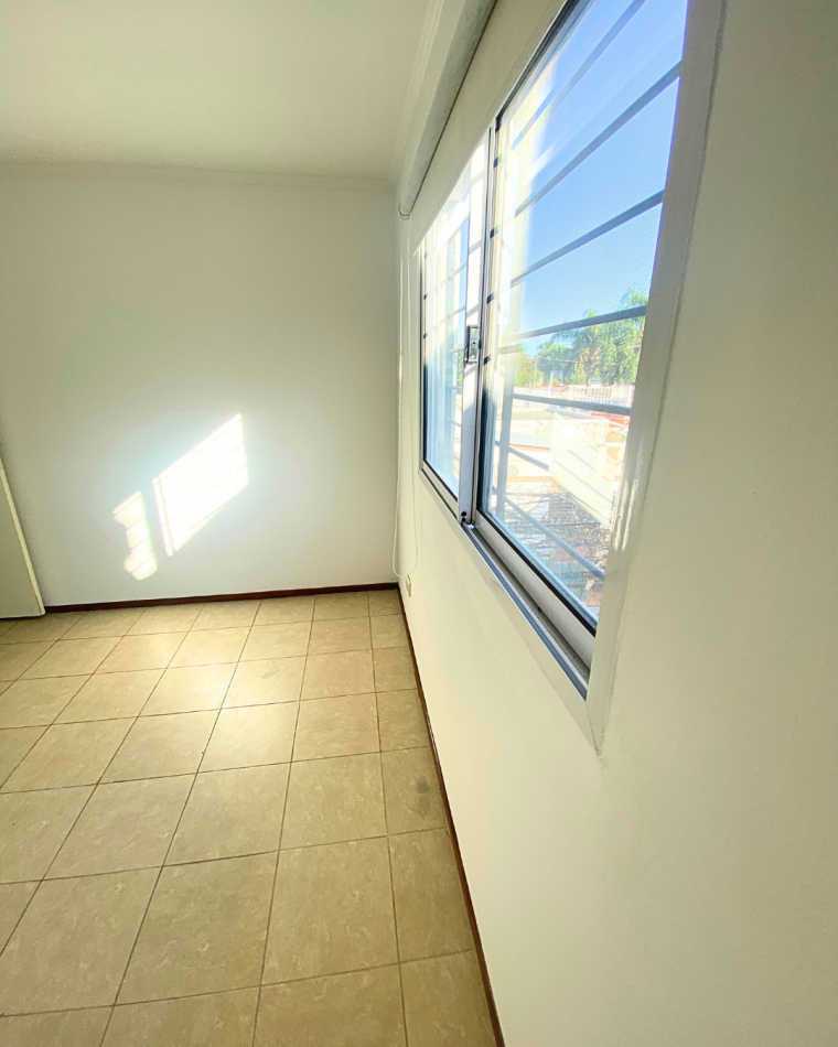 DUPLEX CON COCHERA