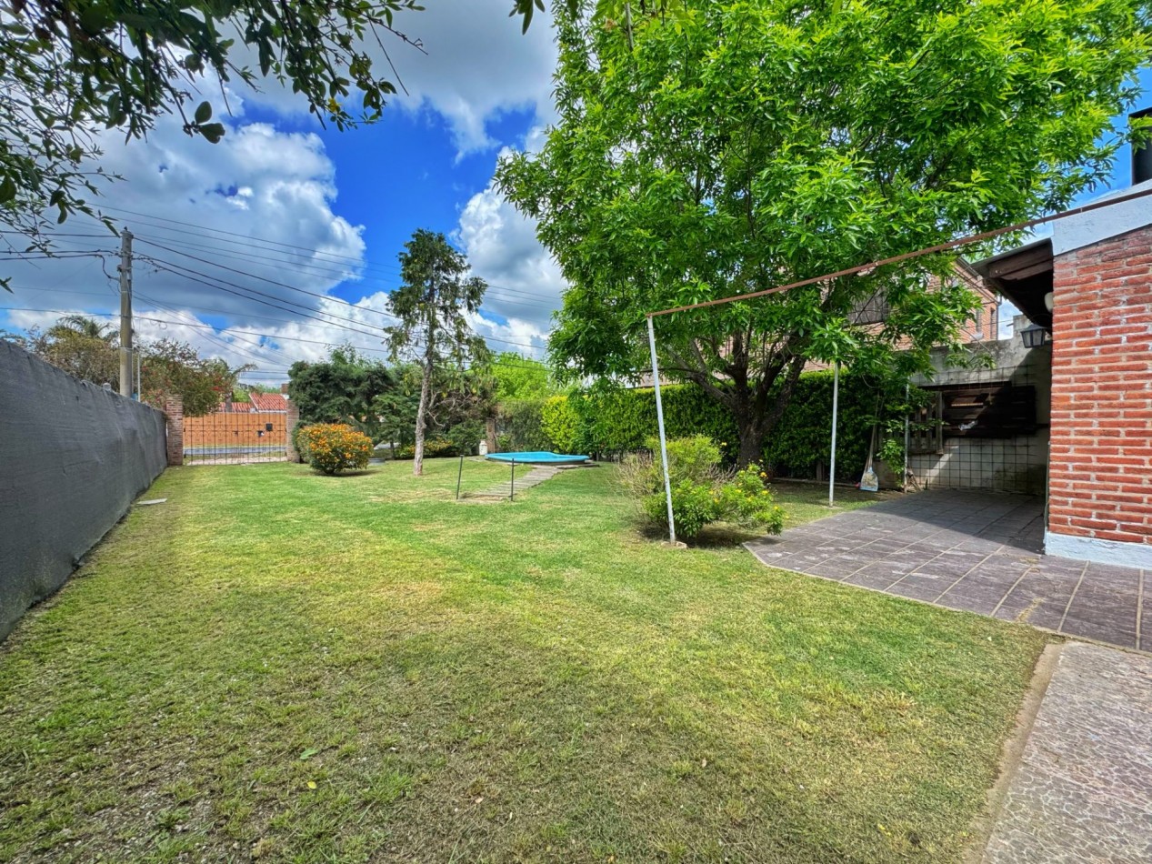 Funes te espera: casa con jardin y pileta