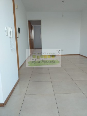 Departamento semipiso externo de un dormitorio con cochera