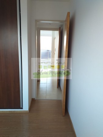 Departamento semipiso externo de un dormitorio con cochera