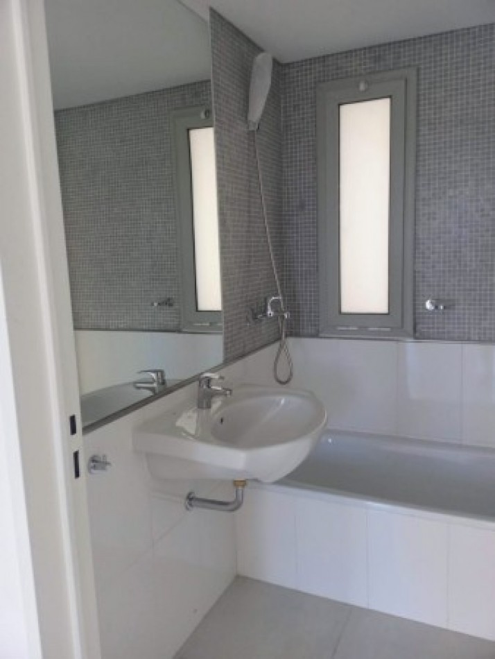 DEPTO.  3 DORMITORIO CON COCHERA - PUERTO NORTE