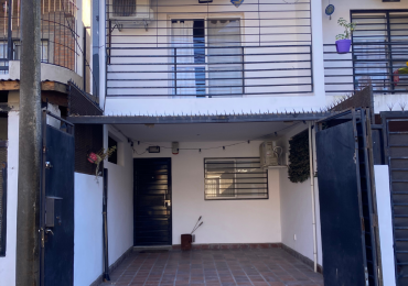 DUPLEX CON COCHERA